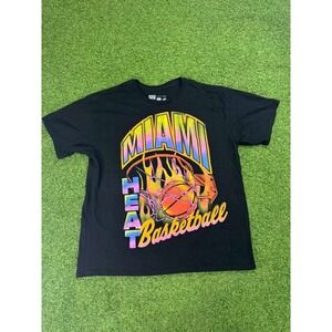 Miami Heat Basketball Shirt Unisex L/XL Black Graphic Sports